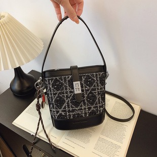 M13397 19x10.5x2cm High Quality Bags