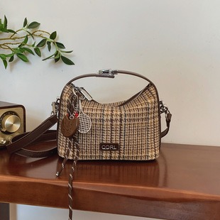 M13986 35x12x38cm High Quality Bags