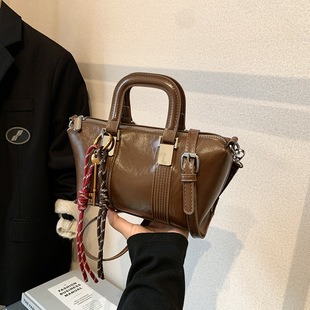 M13344 21x17x30cm High Quality Bags