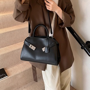 M40780 25x19x9cm High Quality Bags