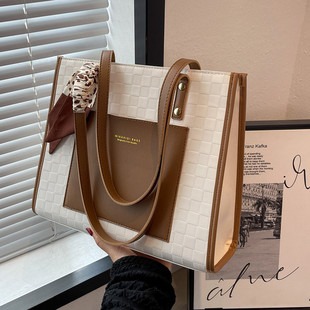 M82068 Light Brown Snake Pattern 31.5x20x11cm High Quality Bags