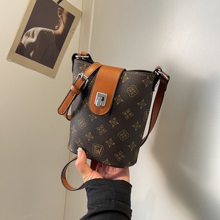 M47211 27x20x45cm High Quality Bags