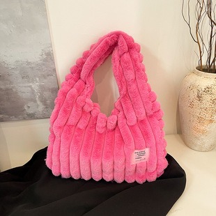 M57070 19x22x14cm High Quality Bags