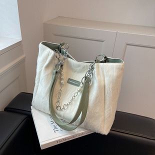M57792 26x20x12cm High Quality Bags