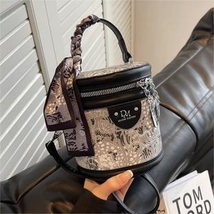 N91711 36x23x14cm High Quality Bags