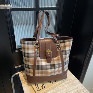 M21689 Black 27x18x9cm High Quality Bags