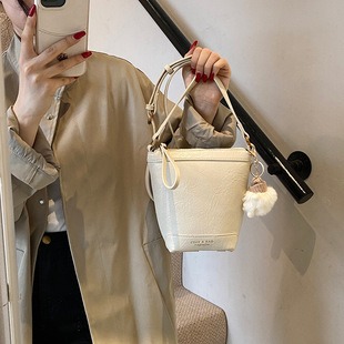 N42711 26x20x7cm High Quality Bags