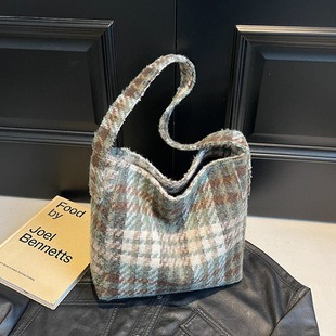 M46263 30x32x10cm High Quality Bags