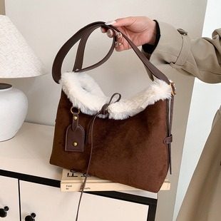 M44653 21x17x8cm High Quality Bags