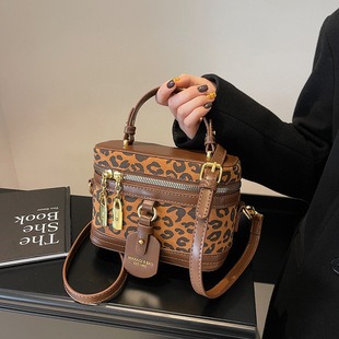 M46817 34x34x13.5cm High Quality Bags