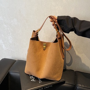 M82742 12x9.5x1.5cm High Quality Bags