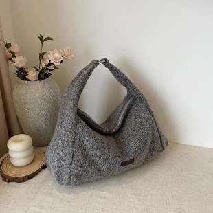 M24114 29x18x13cm High Quality Bags