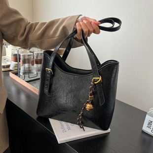M80107 32x22x4cm High Quality Bags