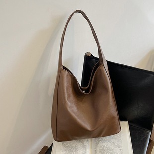 M61697 Black Flower HH58 19X10cm High Quality Bags